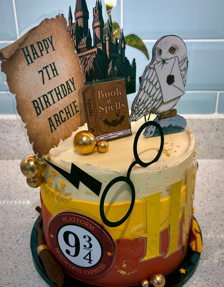 Harry Potter cake topper set